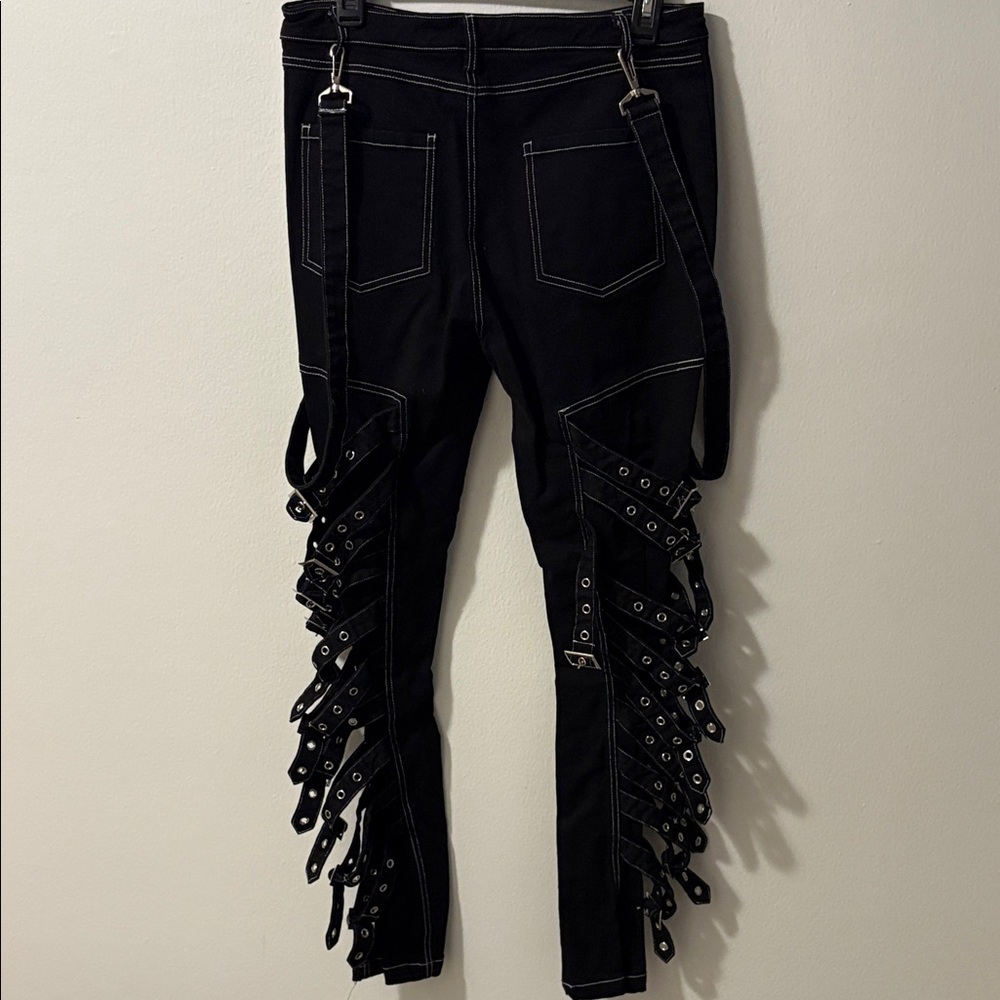 Fashion Nova Black Strap-Detail Women’s Overalls Jeans - Picture 2 of 2